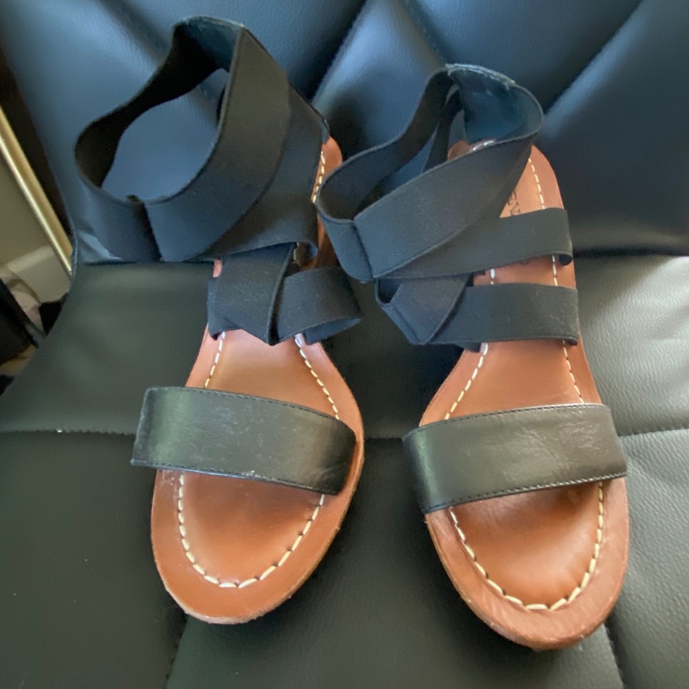 Bernardo stewpot wedge sandal